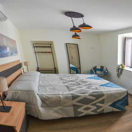 Apartamentos Turisticos Hornillo Caces 外观 照片