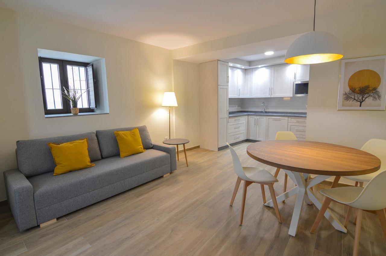 Apartamentos Turisticos Hornillo Caces 外观 照片