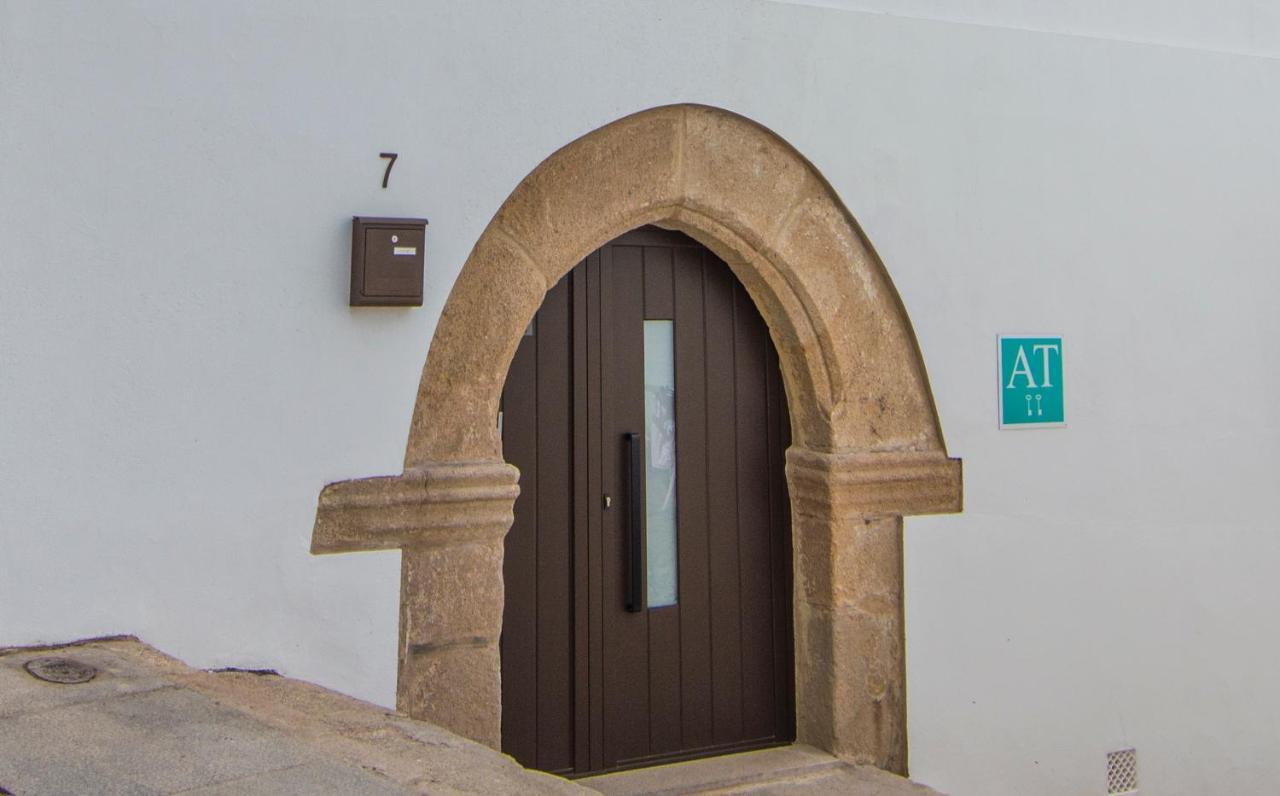 Apartamentos Turisticos Hornillo Caces 外观 照片