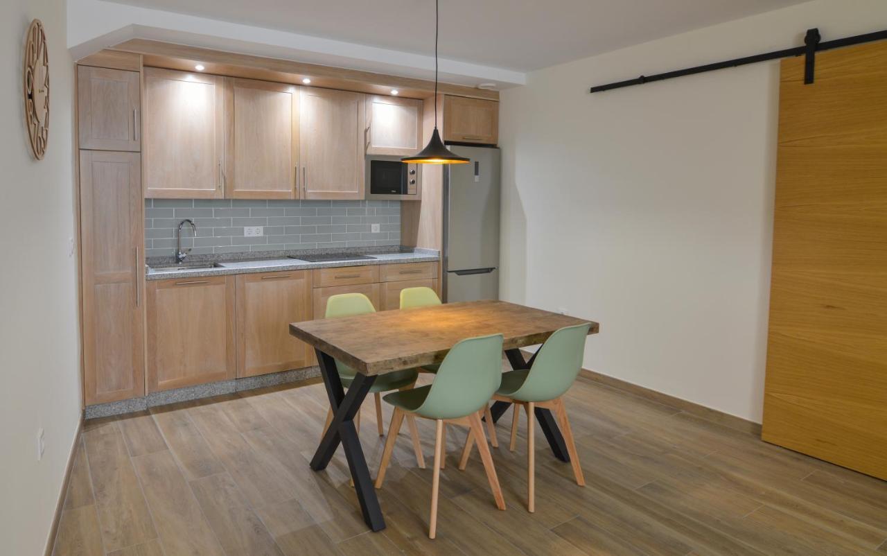 Apartamentos Turisticos Hornillo Caces 外观 照片
