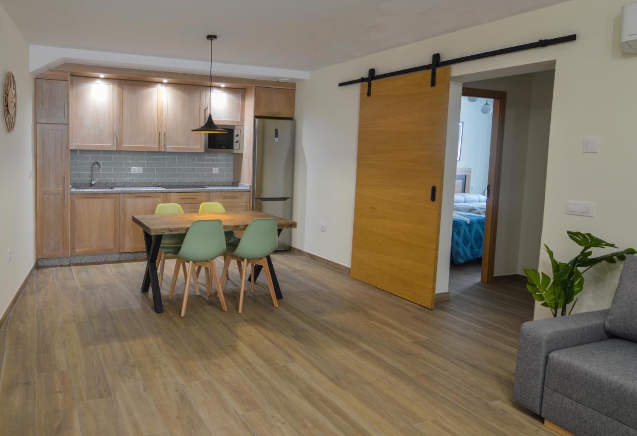Apartamentos Turisticos Hornillo Caces 外观 照片